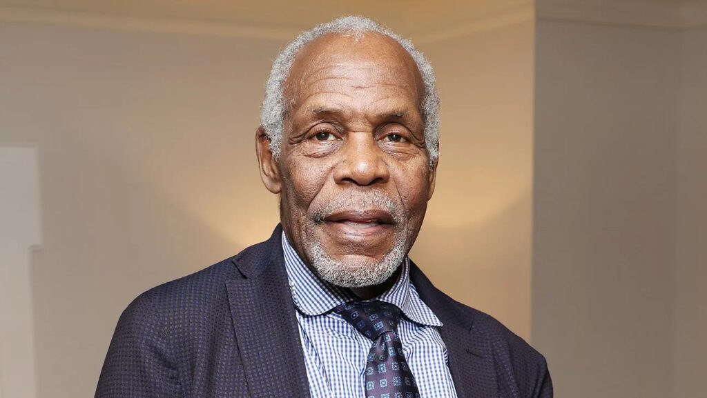 Danny Glover, astro de ‘Máquina Mortífera’, revela diagnóstico de Alzheimer: “As coisas se