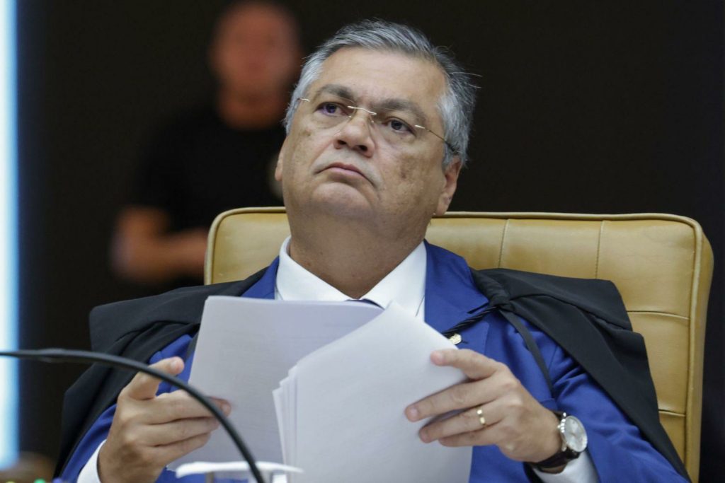 Dino cita necessidade de resgatar CVM de ‘paralisia’ e aprova plano da União