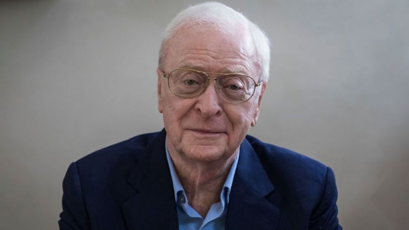 ‘A Odisseia’ ganha versão audiobook gerada por IA e com voz REPLICADA de Michael Caine