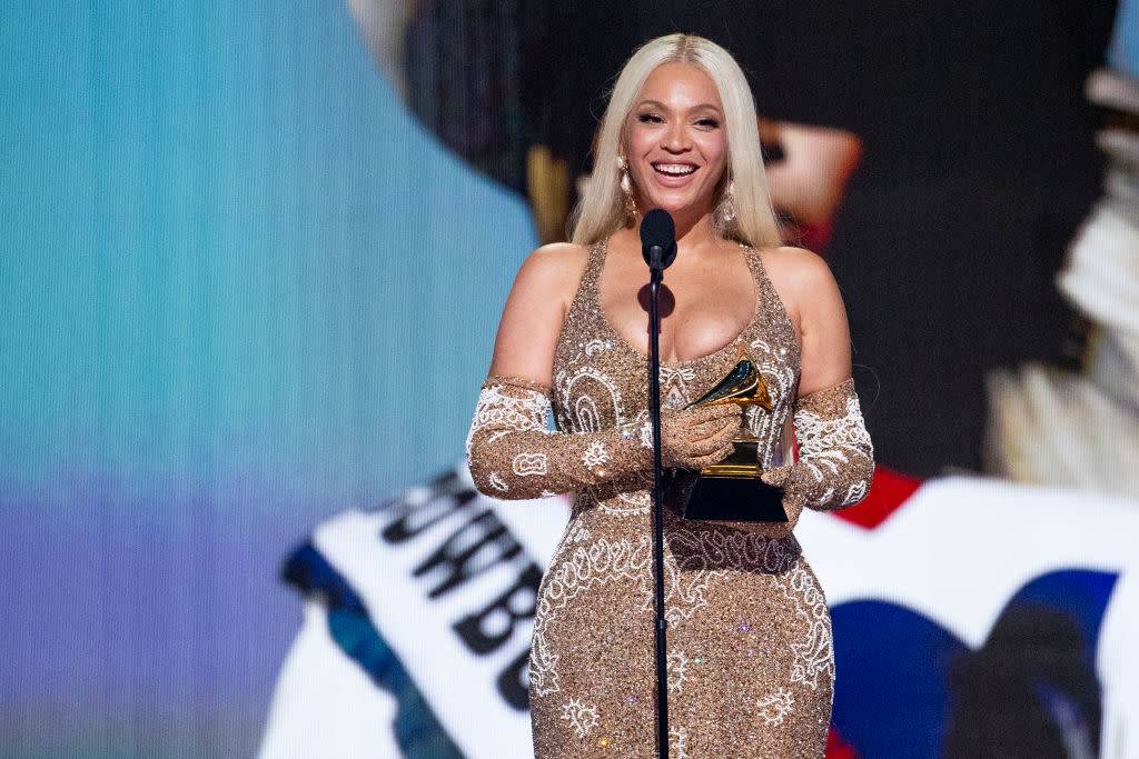 Beyoncé surpreende fãs e lança música ENGAVETADA há mais de uma década; Ouça!