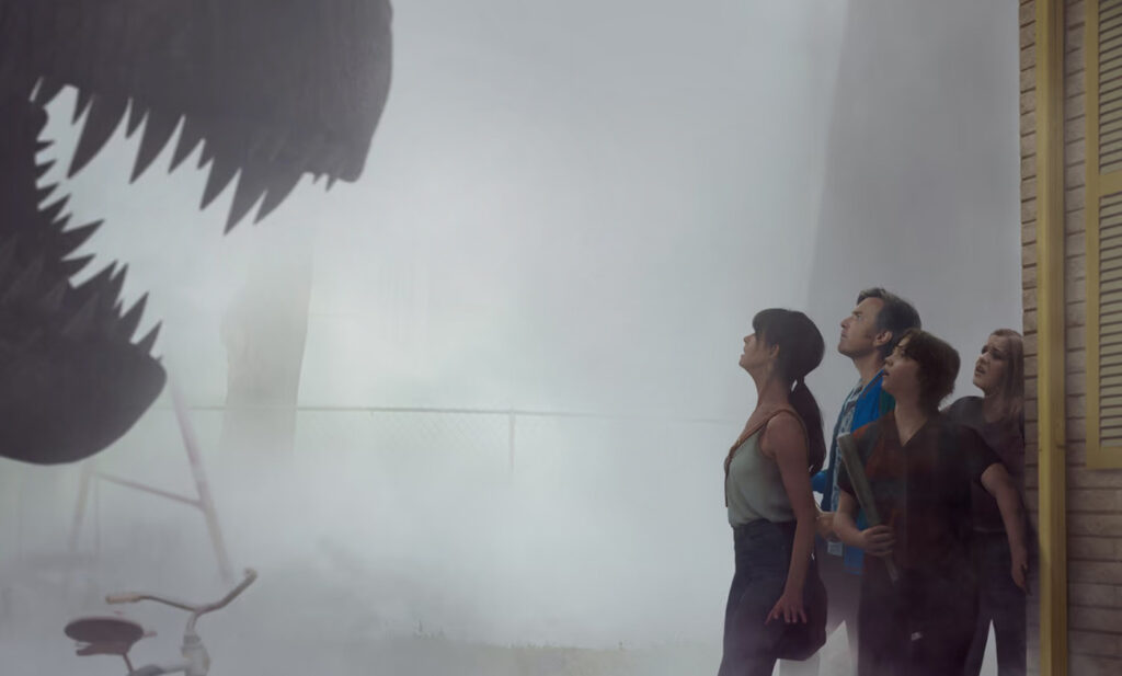 Dinossauros espreitam nos novos cartazes individuais de ‘O Fim da Rua’, thriller com Anne 