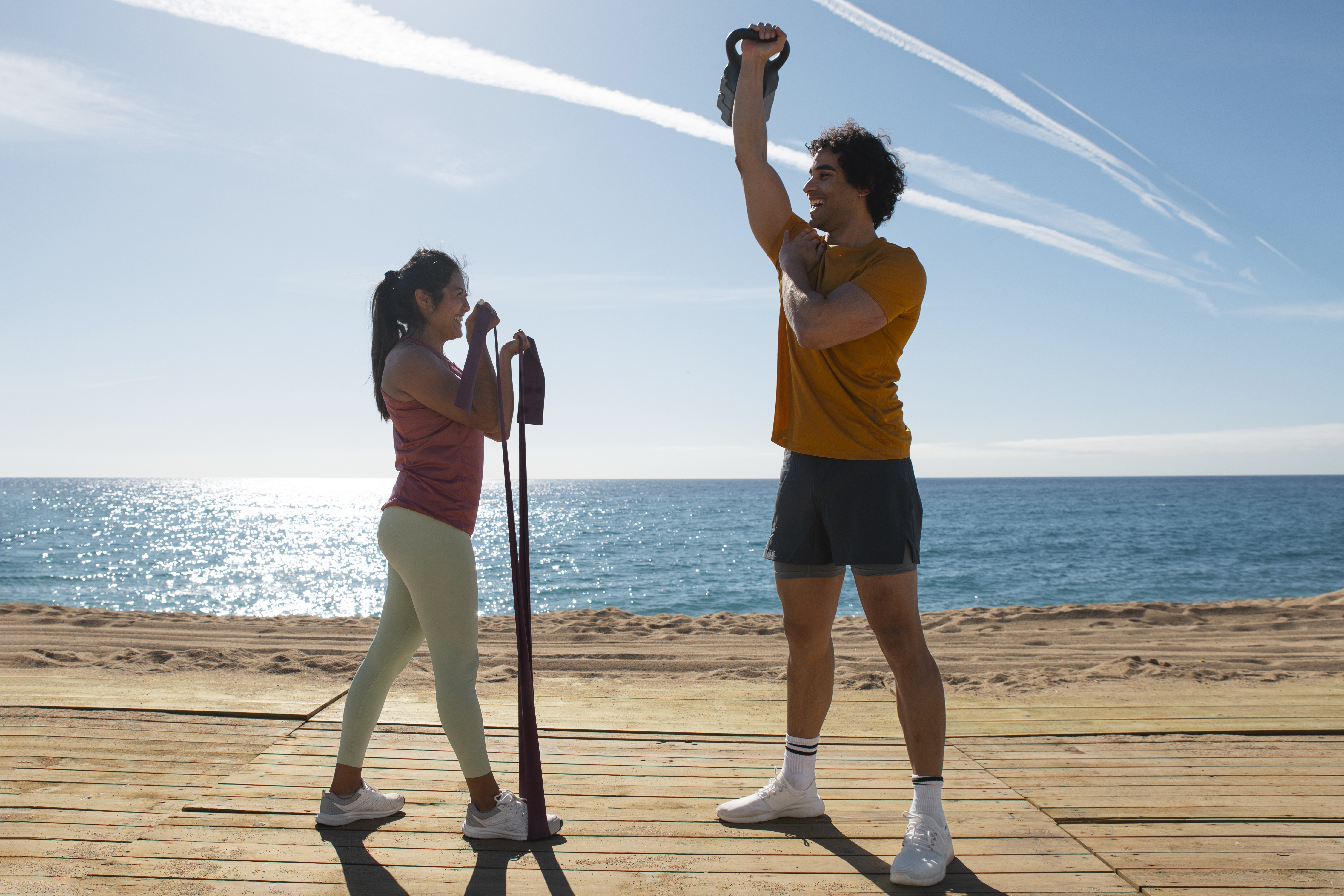 10 dicas de como manter o equilíbrio no treino e na alimentação durante uma viagem de féri