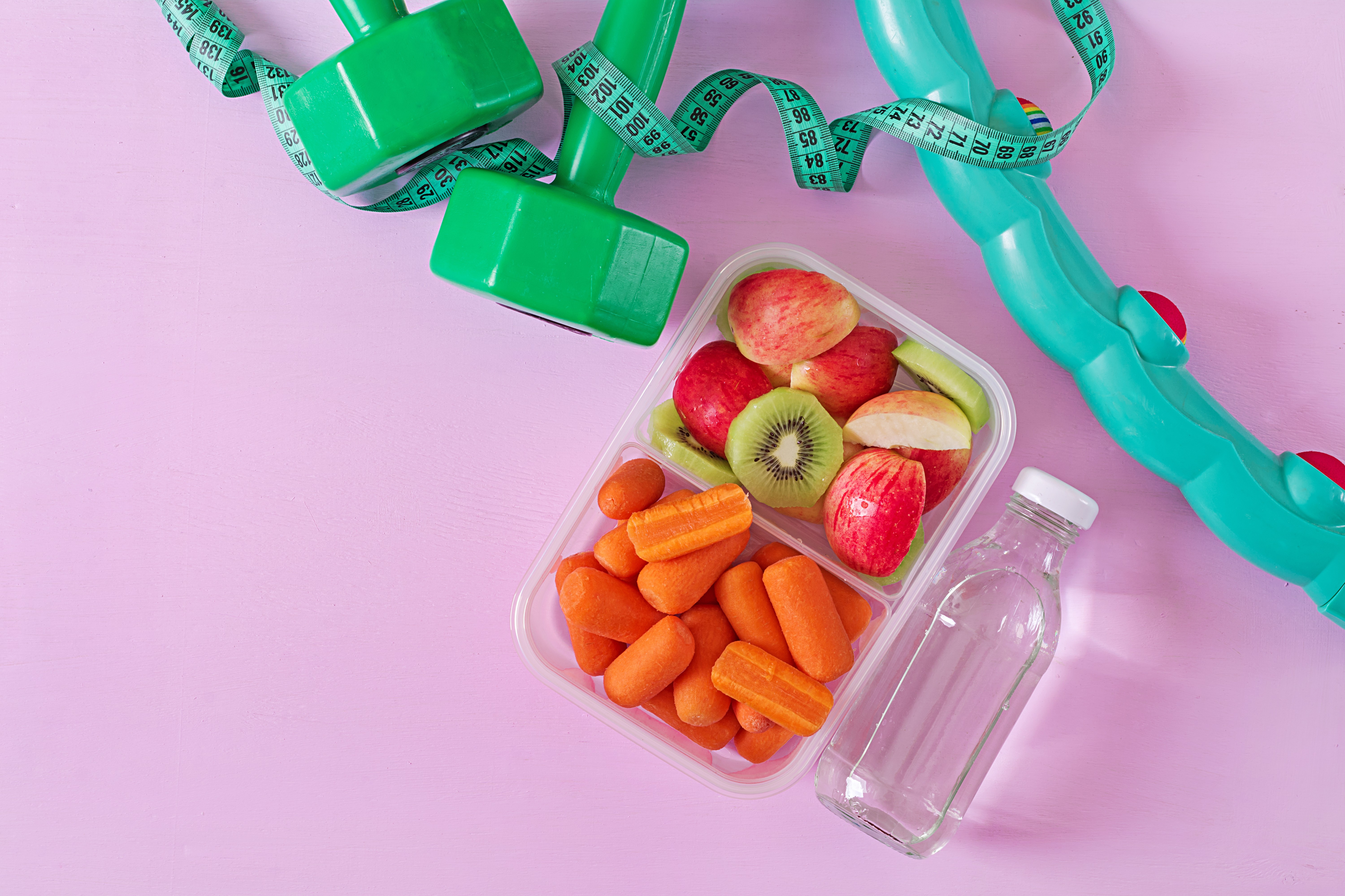 Deficiência de vitaminas pode prejudicar o rendimento nos treinos? Entenda