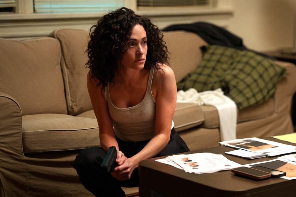 Emmy Rossum caça assassina em série no trailer DUBLADO de ‘Fúria’, nova série de SUSPENSE 