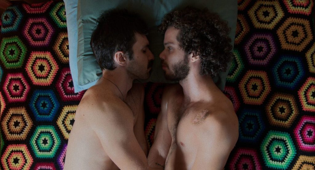 ‘Apenas Coisas Boas’: Romance nacional comparado a ‘O Segredo de Brokeback Mountain’ já es