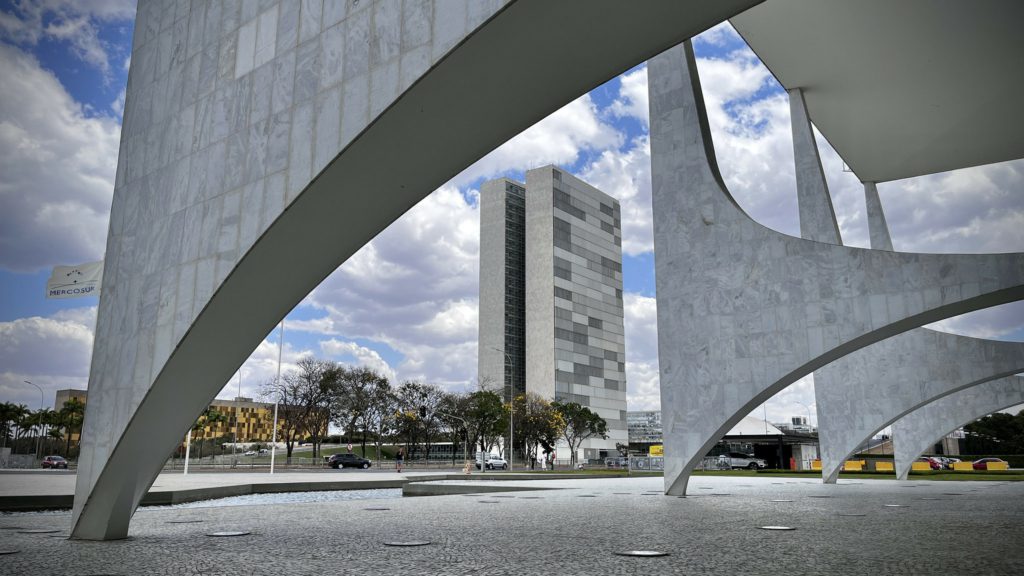 O Congresso e uma nova fonte de minerais estratégicos