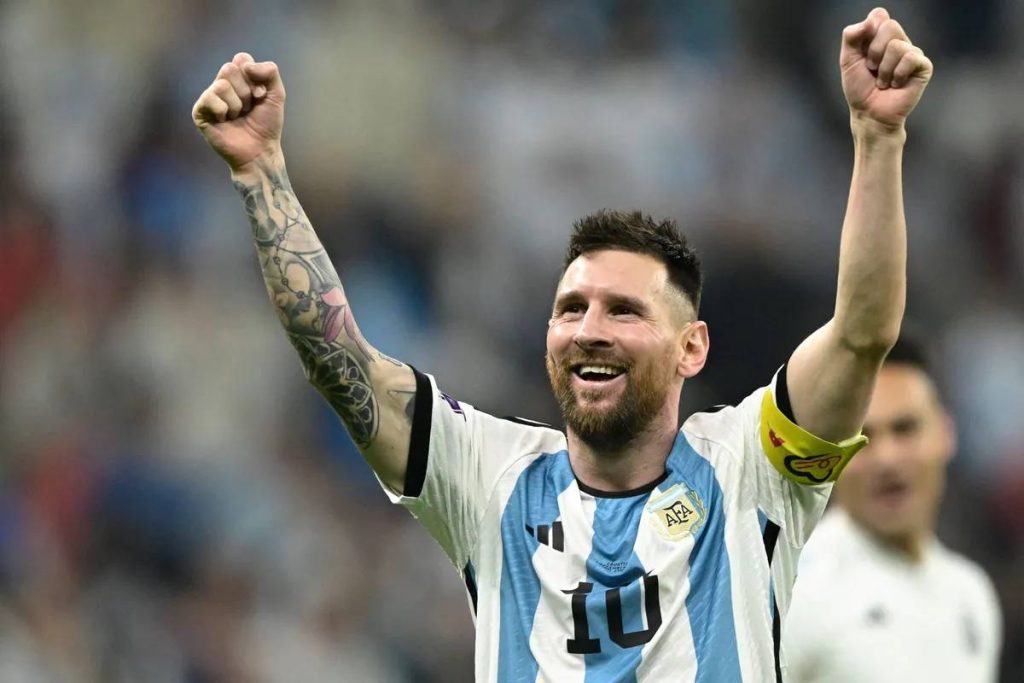 ‘Homem-Aranha: Um Novo Dia’: Peter Parker encontra Lionel Messi em vídeo promocional; Conf
