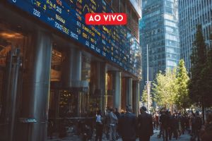 Ibovespa Hoje Ao Vivo: Confira o que movimenta Bolsa, Dólar e Juros nesta segunda