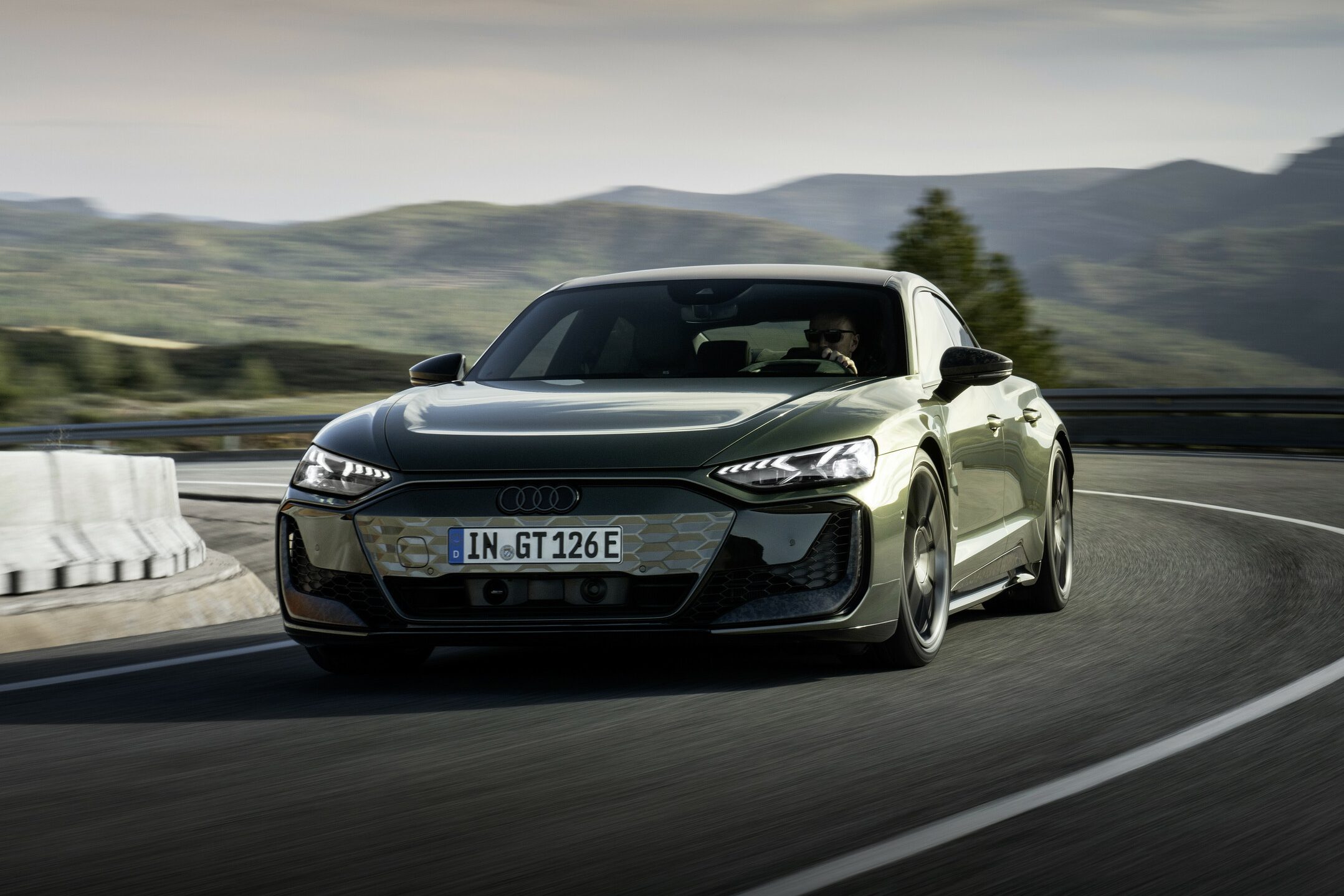 Audi RS e-tron GT Performance: 925 cv e 2,5 s de 0 a 100 por R$ 1,3 mi