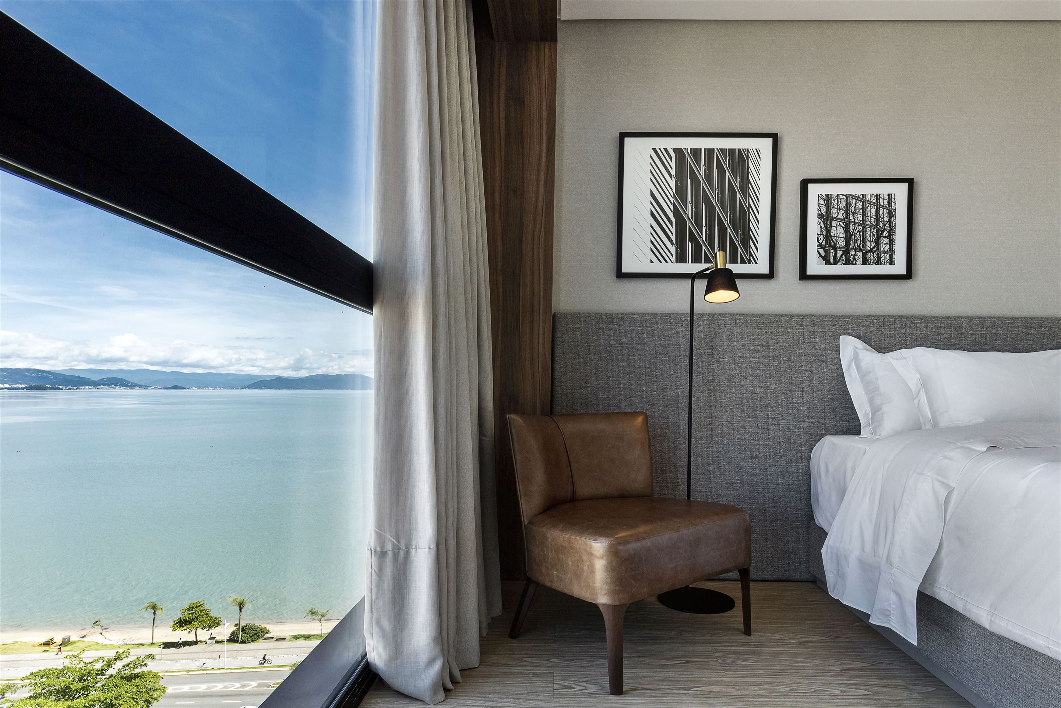 Em Florianópolis, um hotel virou ponto de encontro entre hóspedes e cidade