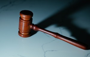 Novas regras permitem que juízes e procuradores tenham 12 semanas de descanso por ano