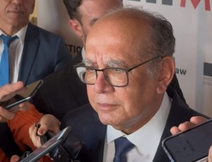 Gilmar Mendes critica lei que permite advocacia privada a membros da AGU