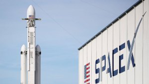 SpaceX perde posto de 6ª empresa mais valiosa após tombo com notícia de captação