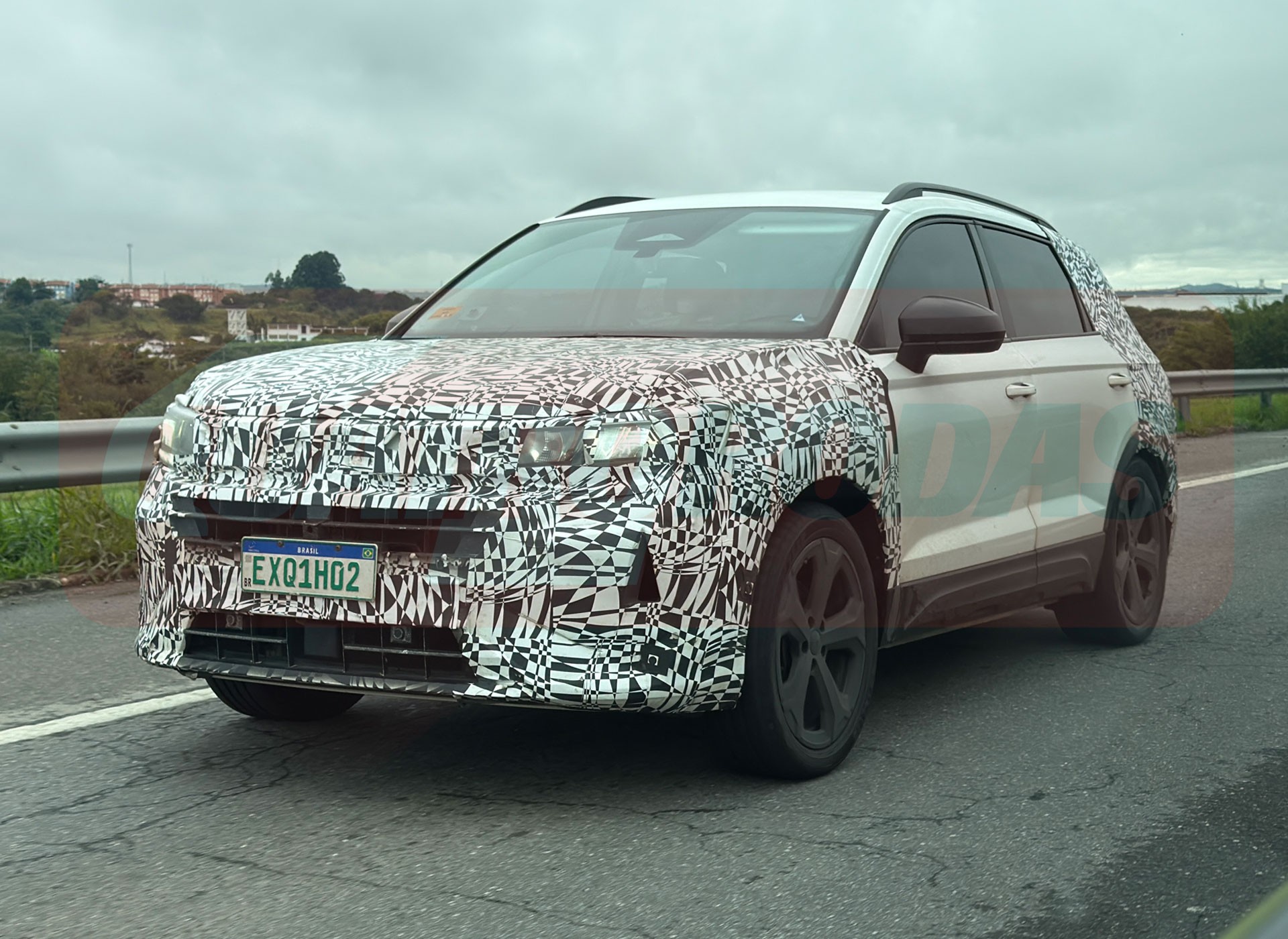 Volkswagen prepara revolução: Taos híbrido flex chega em 2028 com inovações
