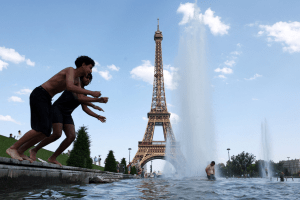 Quarenta pessoas morrem afogadas na França em meio a onda de calor que assola Europa