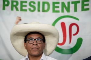 No Peru, Sánchez pede anulação de votos de eleitores no exterior